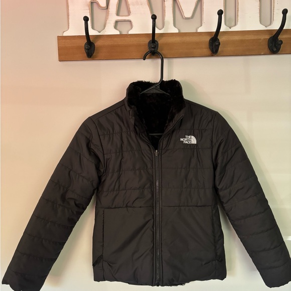 North Face Girls' Reversible Mossbud Swirl Jacket 7/8 - Picture 6 of 7